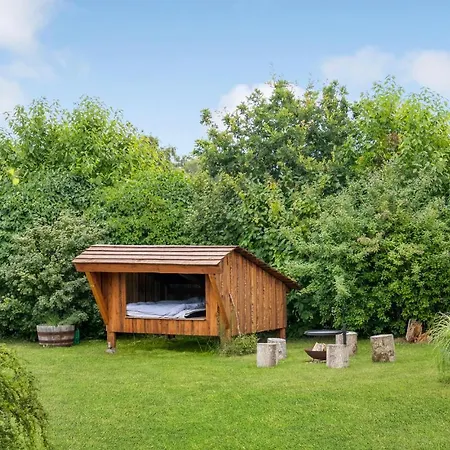 3 Bedroom Beautiful Home In Glesborg