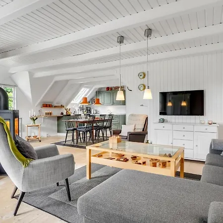 Casa de Férias 3 Bedroom Beautiful Home In Glesborg