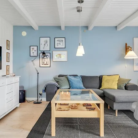 3 Bedroom Beautiful In Glesborg *