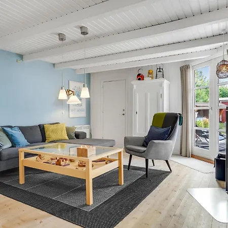 3 Bedroom Beautiful In * Glesborg